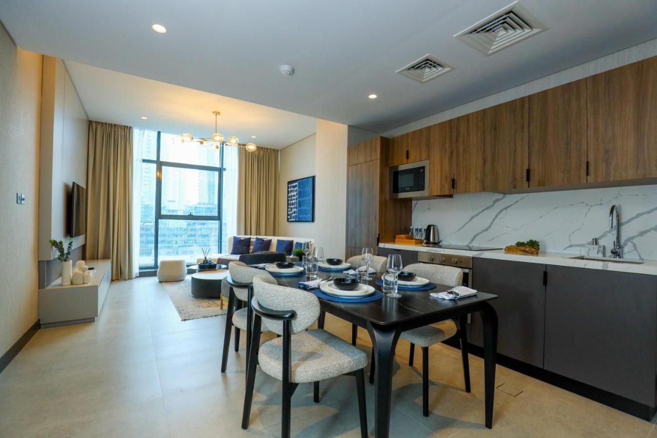 Charthouse Bahrain Hotel Manama Exterior photo A typical apartment