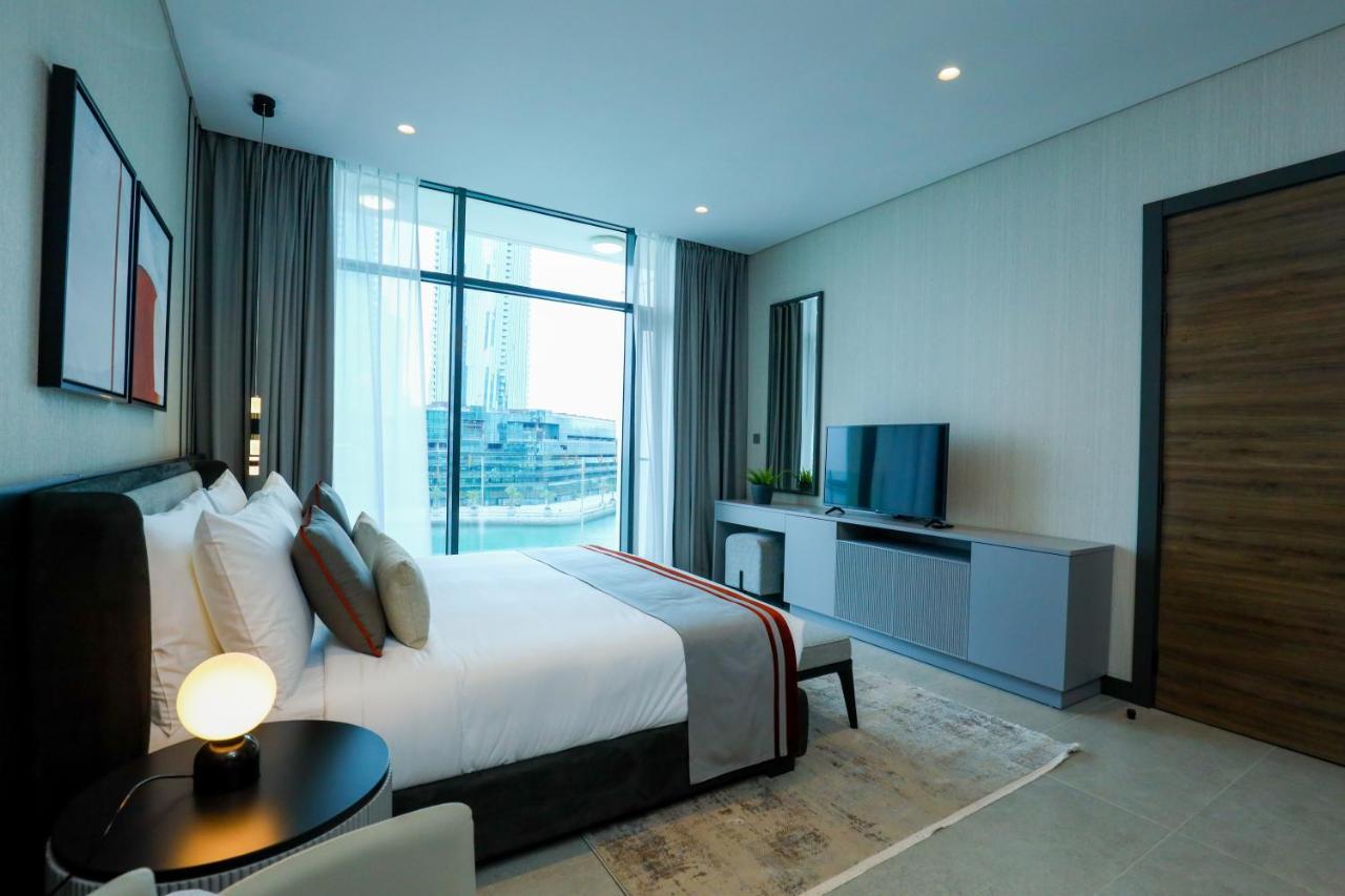 Charthouse Bahrain Hotel Manama Exterior photo A bedroom at the hotel