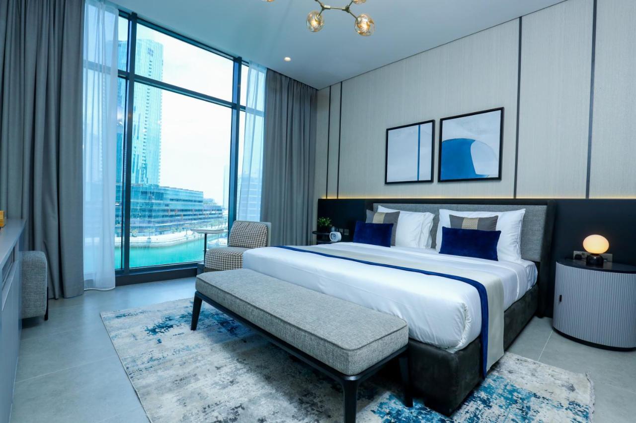 Charthouse Bahrain Hotel Manama Exterior photo A bedroom at the Address Downtown Hotel