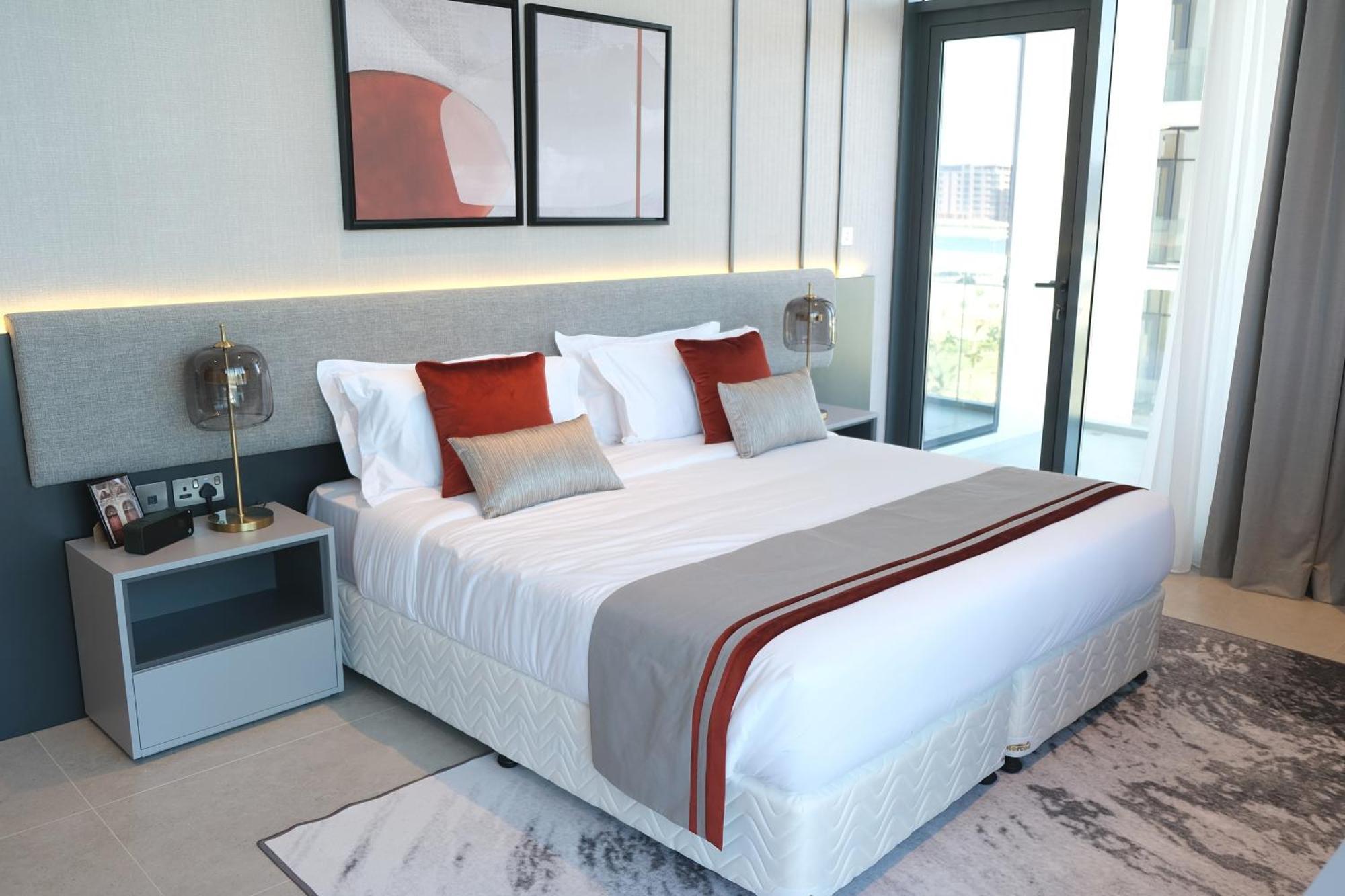 Charthouse Bahrain Hotel Manama Exterior photo A bedroom at the hotel