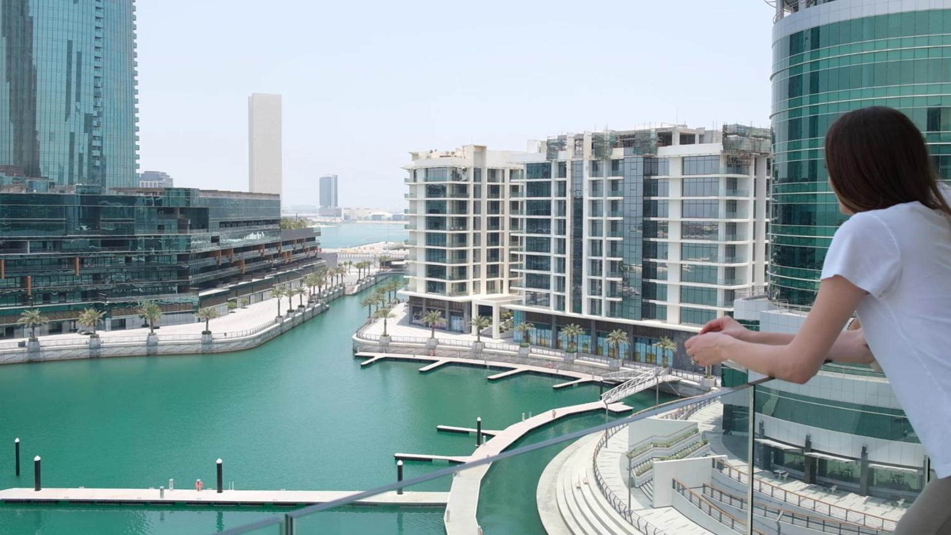 Charthouse Bahrain Hotel Manama Exterior photo The Marina