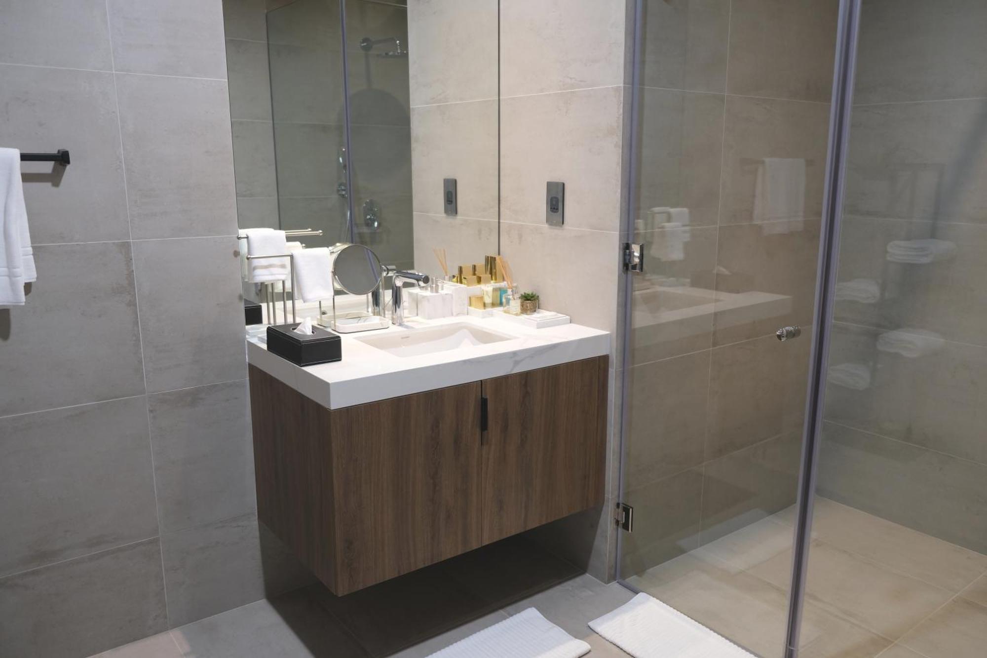 Charthouse Bahrain Hotel Manama Exterior photo Bathroom